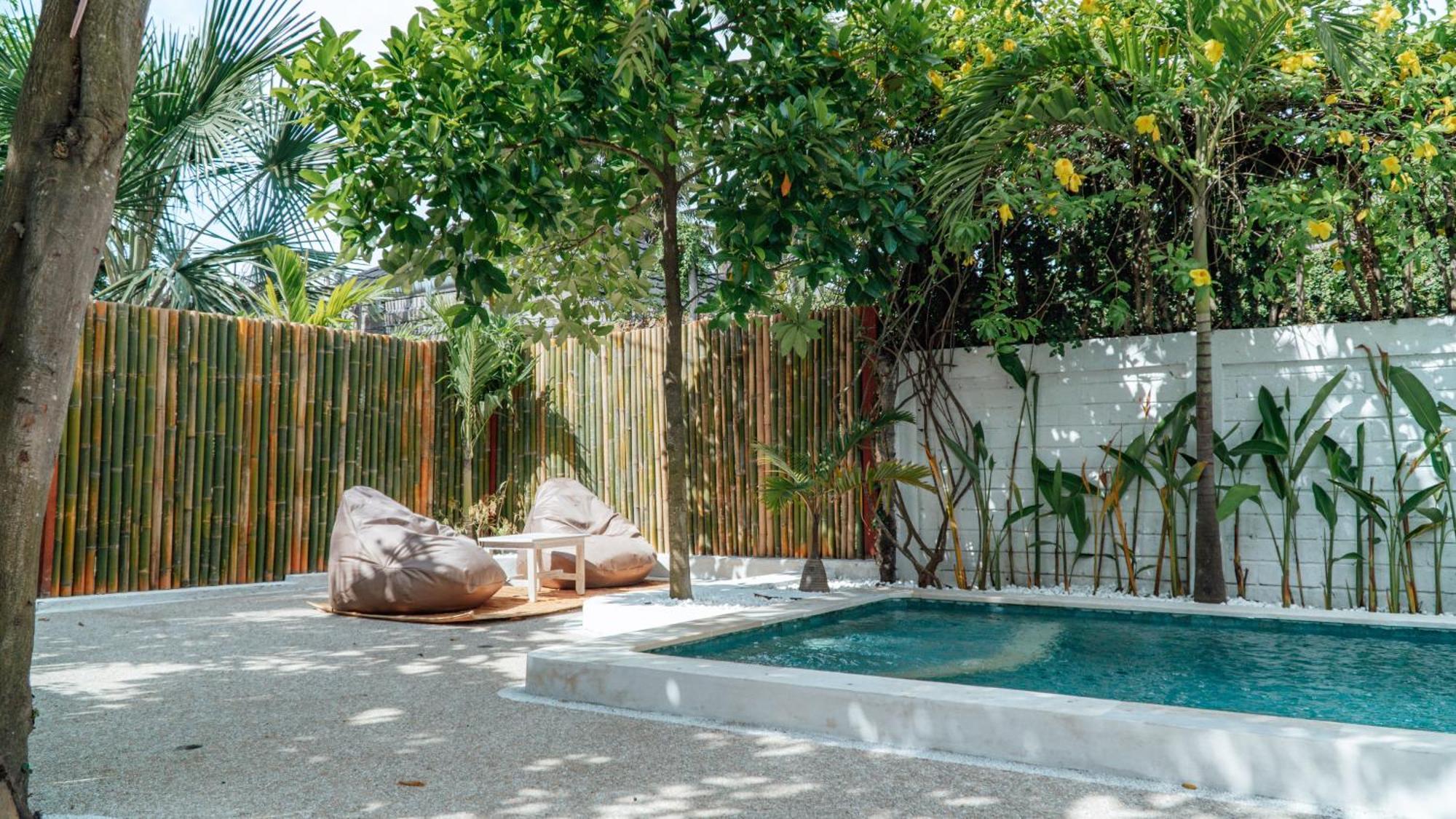 The White Bay Lombok Apartamento Kuta  Exterior foto